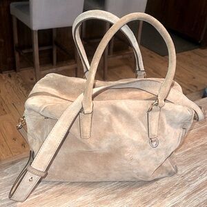 BANANA REPUBLIC SUEDE TAN/BEIGE HANDBAG TOTE w/gold hardware, BEAUTIFUL!